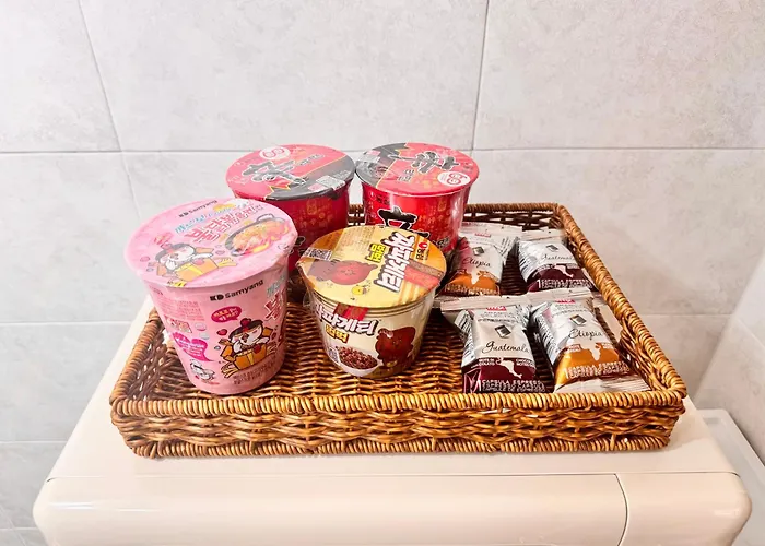 Stayorae - Cozy 2br, 5min Subway, Near Seongsu *
