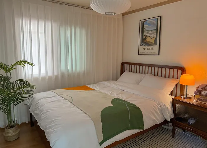 Stayorae - Cozy 2br, 5min Subway, Near Seongsu Daire